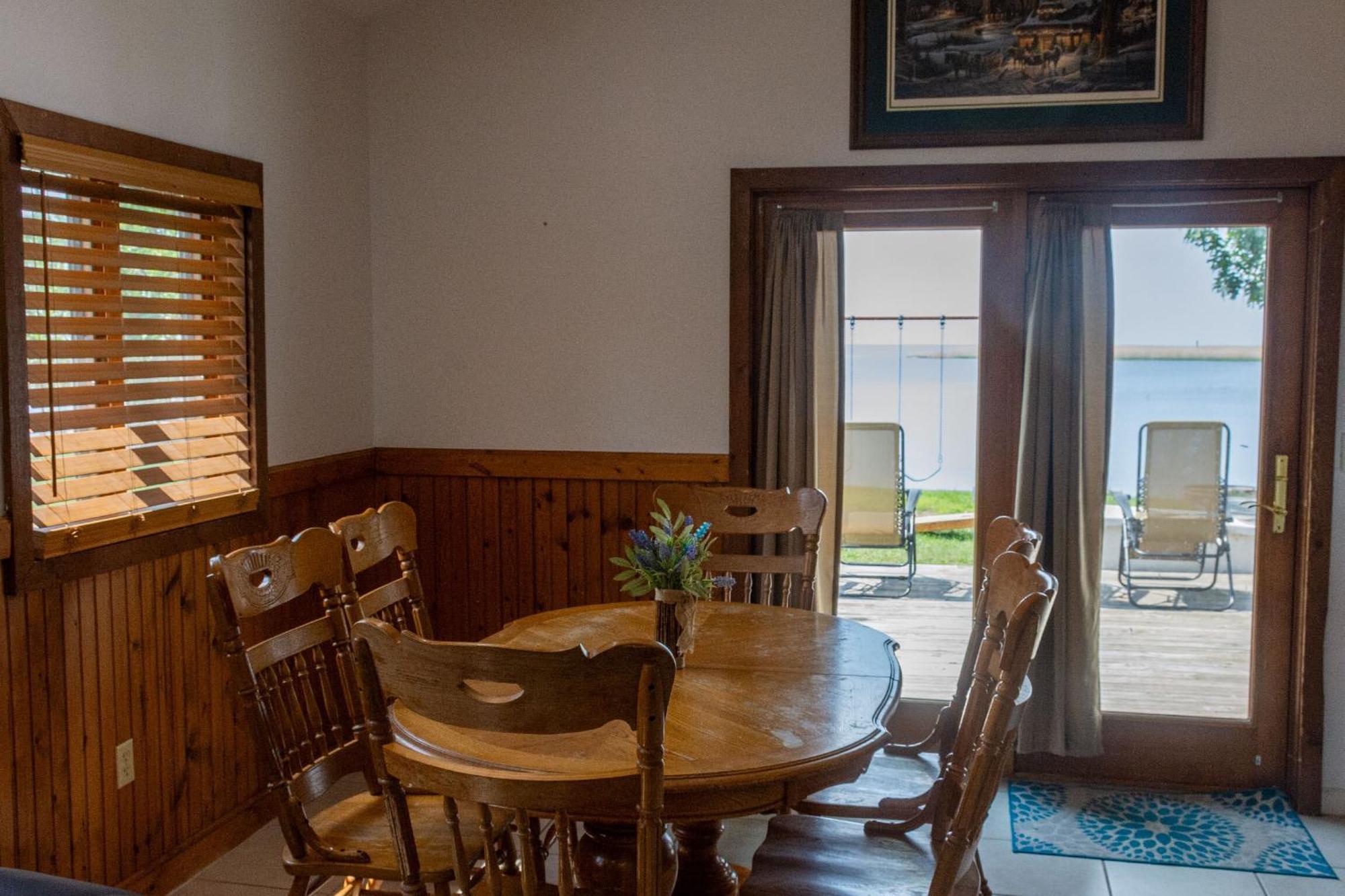 Cozy Home Lake Huron With Loft 2 Bedroom 1 Bathroom Au Gres Quarto foto